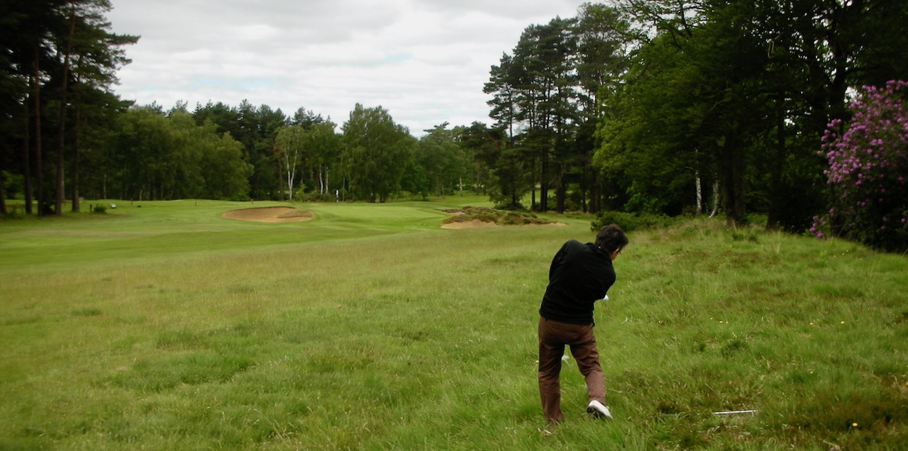 The Berkshire- Blue Course- hole 2 approach          