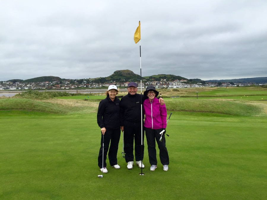 Conwy GC, Wales- tending the flag