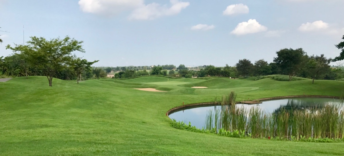 Twin Doves GC- Sole Course- hole 8