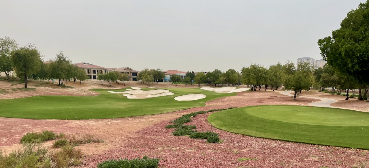 Jumeirah Golf Estates- Earth Course, hole 4