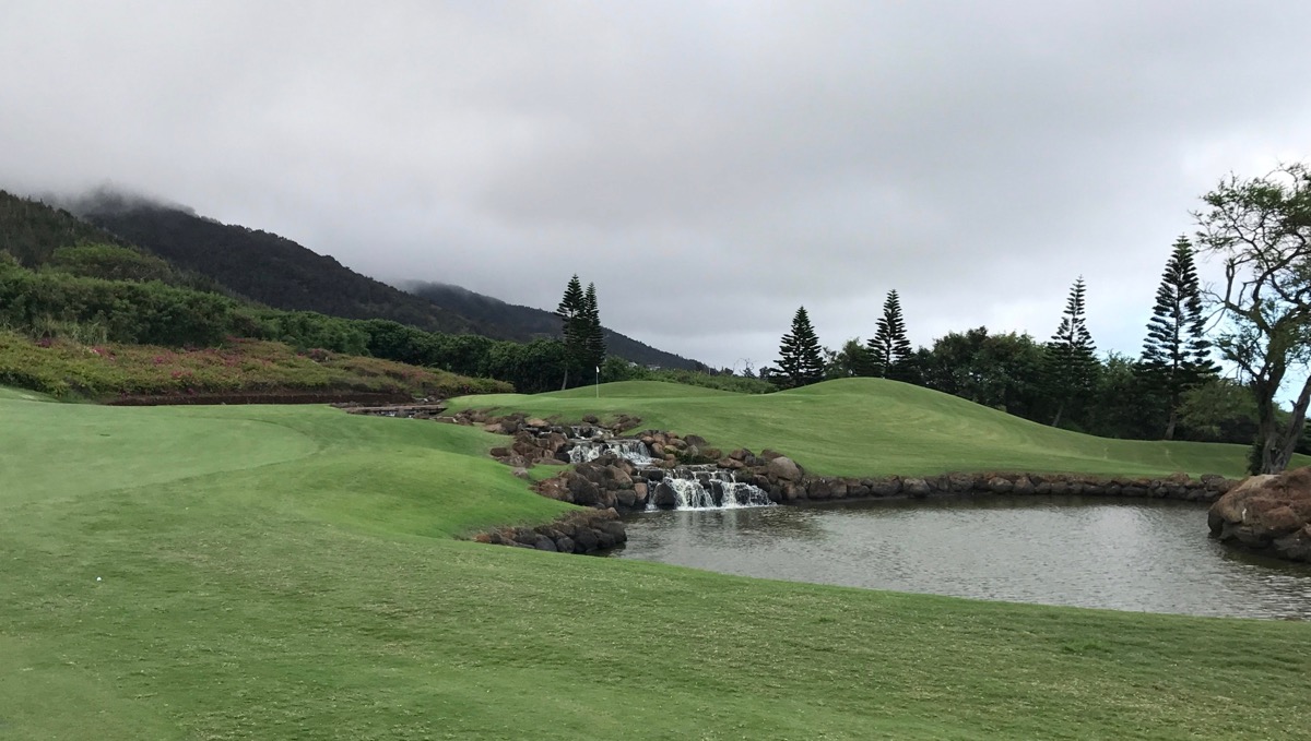 The King Kamehameha GC- approach to the fourteenth green