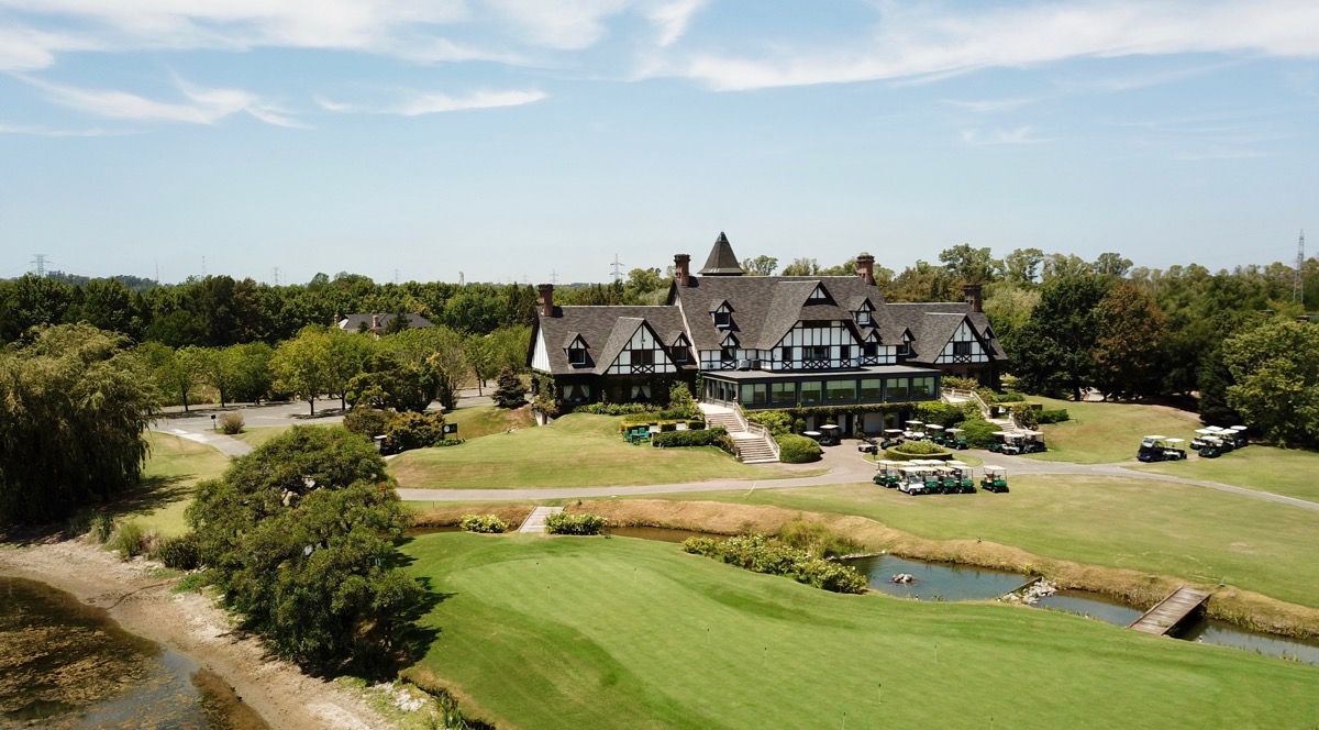 Buenos Aires GC clubhouse