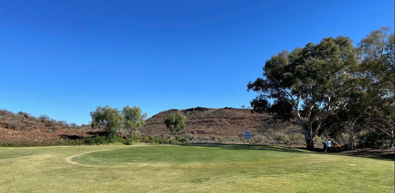 Broken Hill GC- hole 3 green