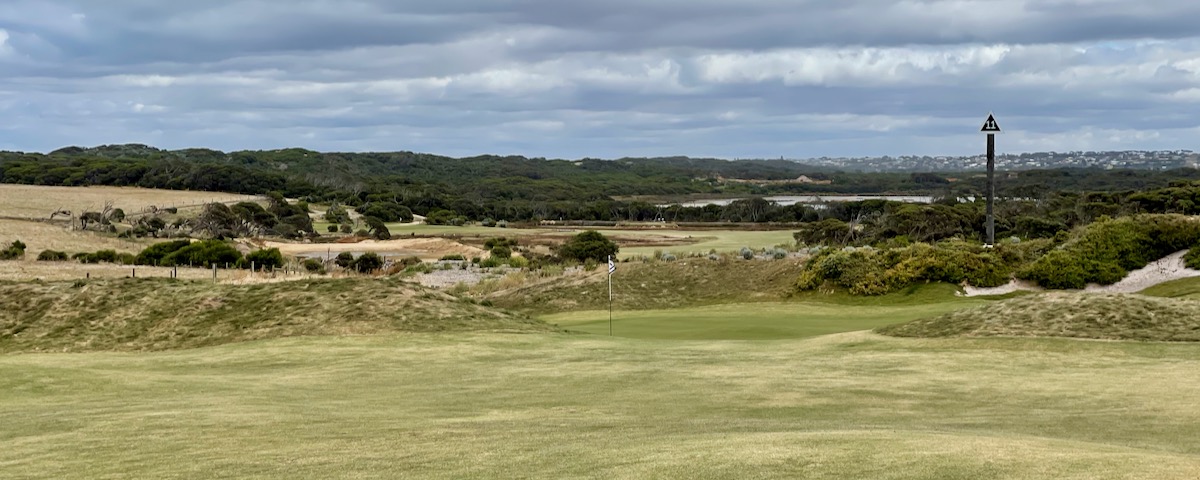 Lonsdale Links- hole 11 punchbowl green