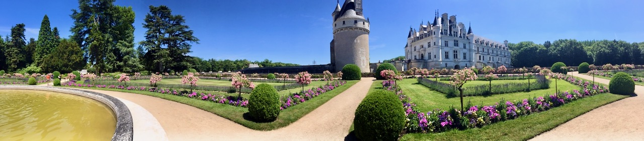 Chateau Chenonceaux wide
