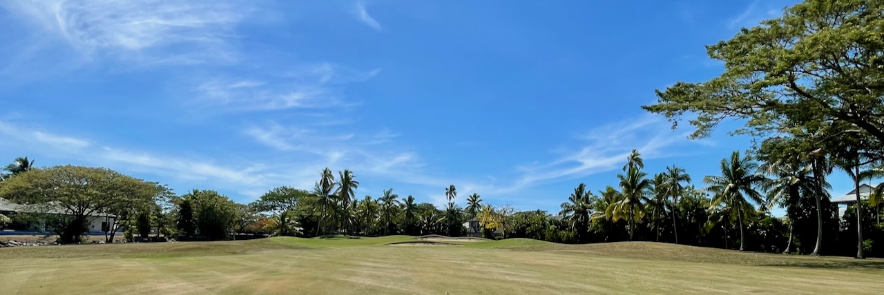 Denarau Golf & Racquet Club- hole 4 approach