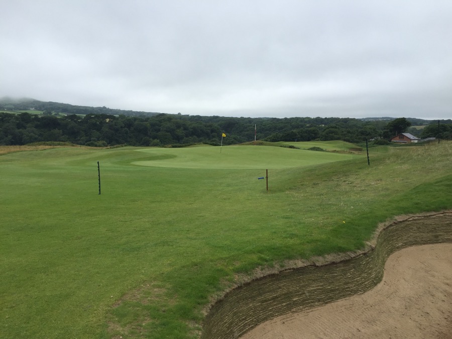Pennard GC- electric fences around the greens
