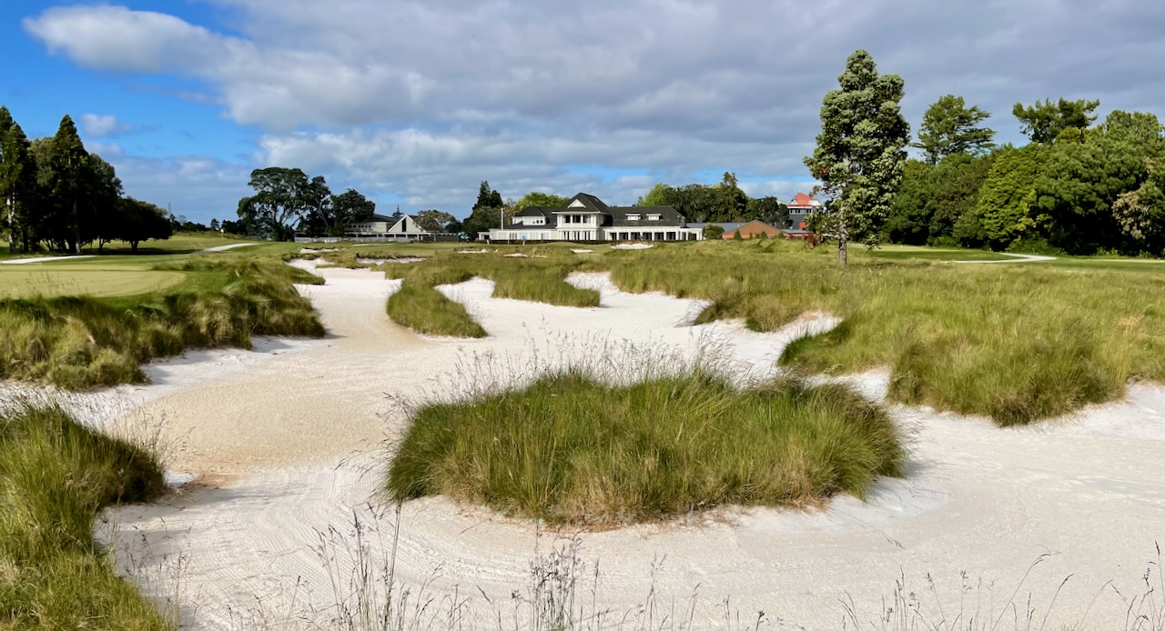 Royal Auckland & Grange GC- Middlemore Course, hole 2