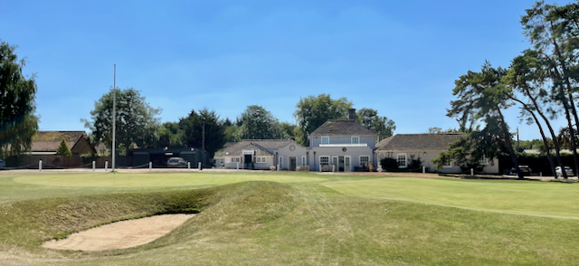 Royal Worlington- 18th green & clubhouse