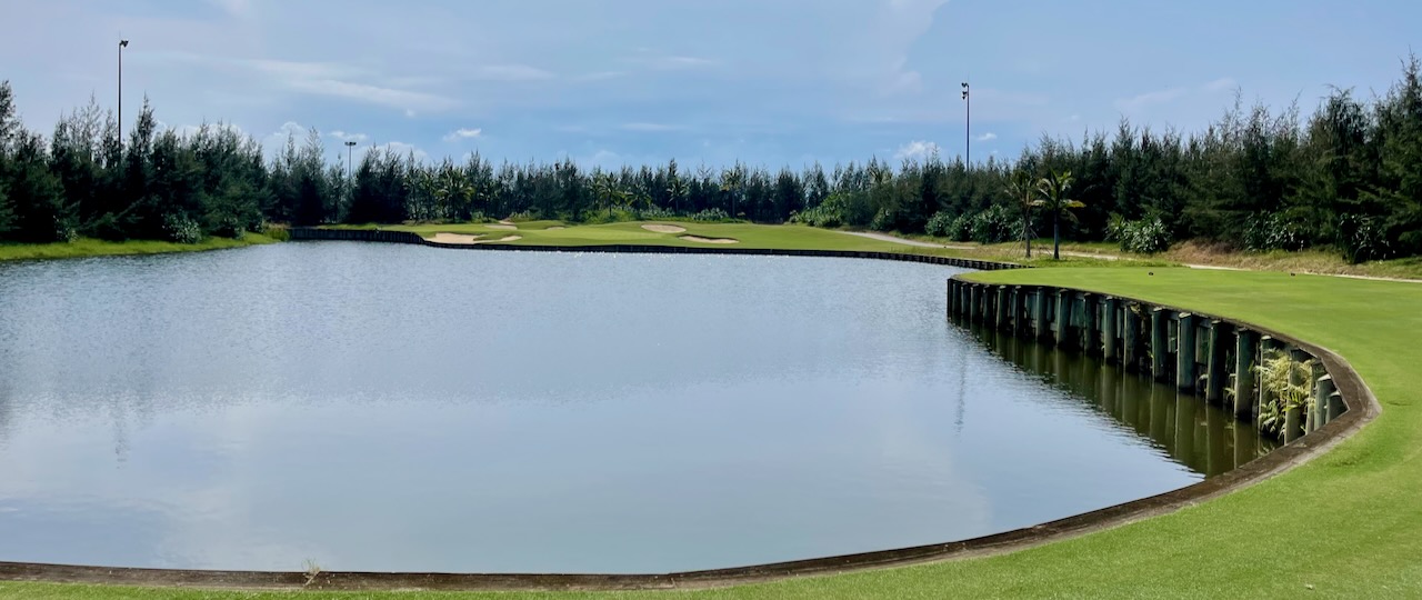 BRG Danang Golf Resort- Nicklaus Course, hole 11