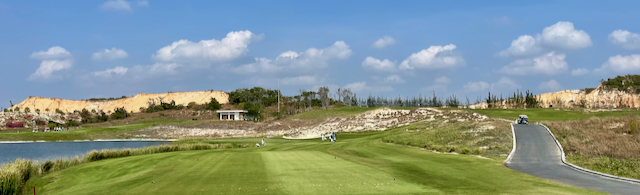 KN Golf Links, Cam Ranh- hole 4