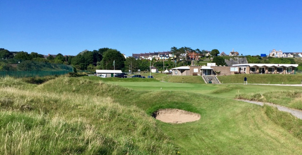Tenby GC- hole 18 approach