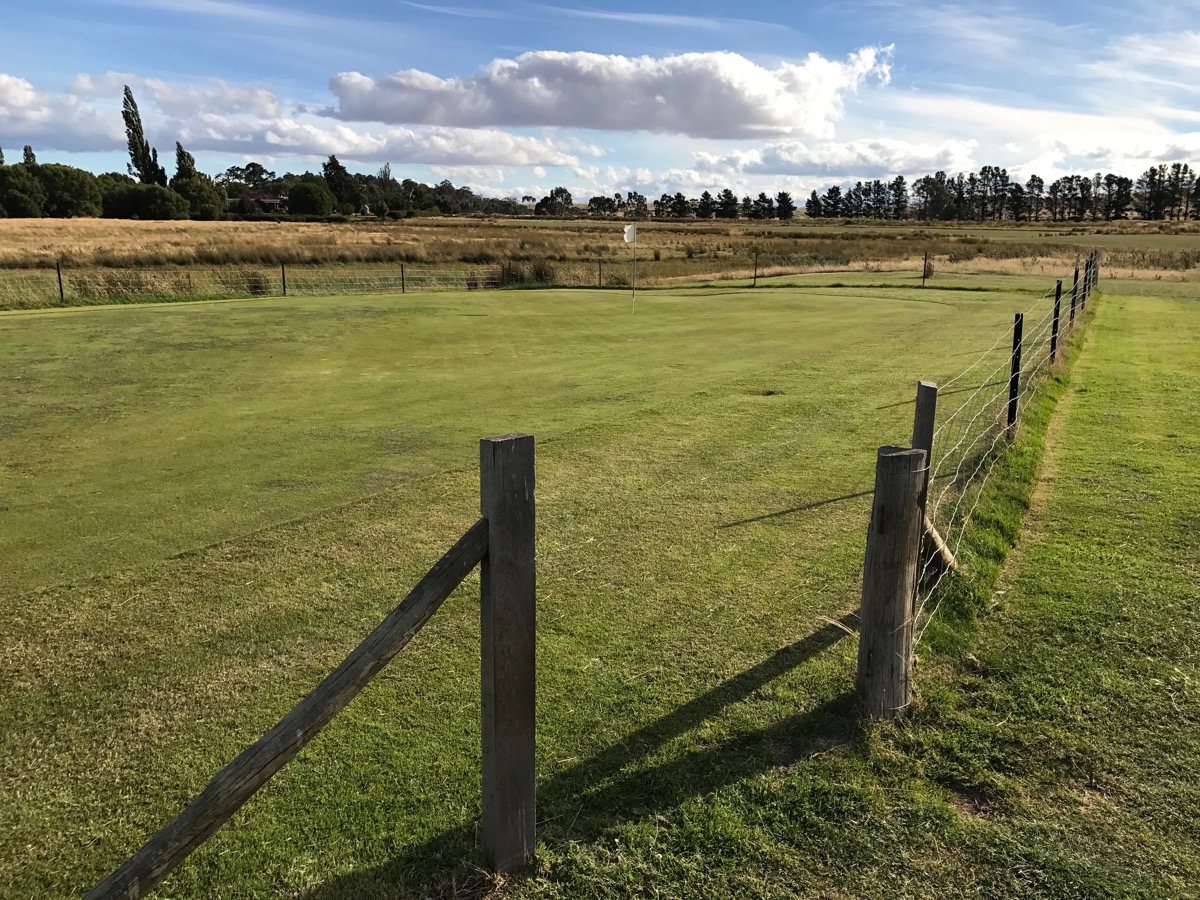 Ratho Farm Golf Links- hole 17- a fenced green