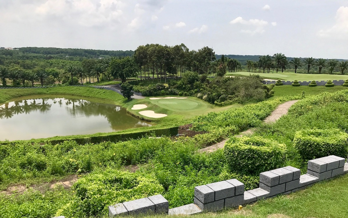 Long Thanh GC- Hill Course- hole 4